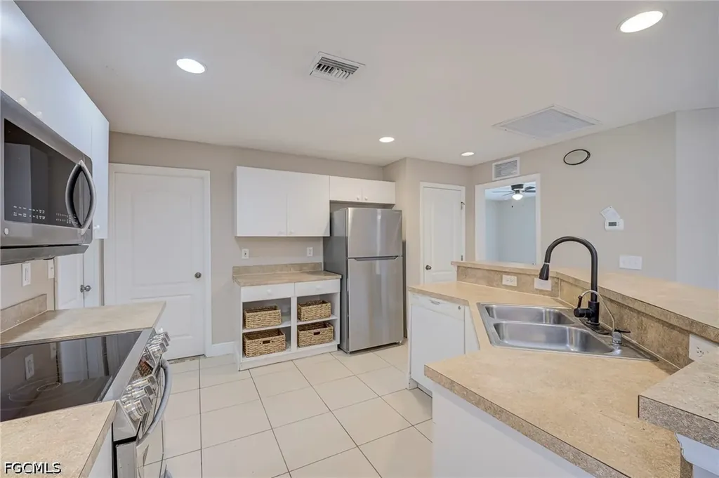 2900 8th Street SW Lehigh Acres FL 33976