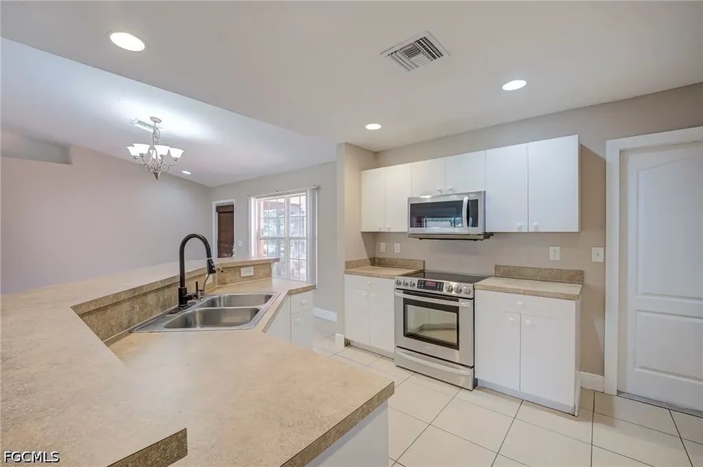 2900 8th Street SW Lehigh Acres FL 33976