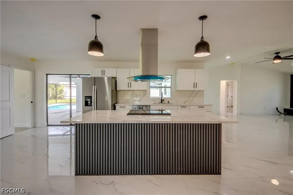 Cape Coral FL, 1124 NW 1st Place