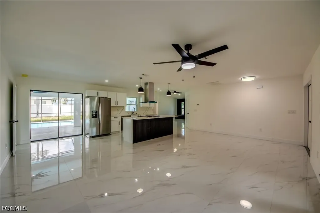 1124 NW 1st Place Cape Coral FL 33993