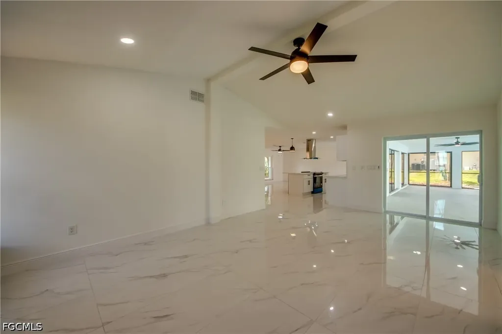 1124 NW 1st Place Cape Coral FL 33993