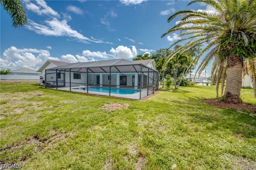 1124 NW 1st Place Cape Coral FL 33993