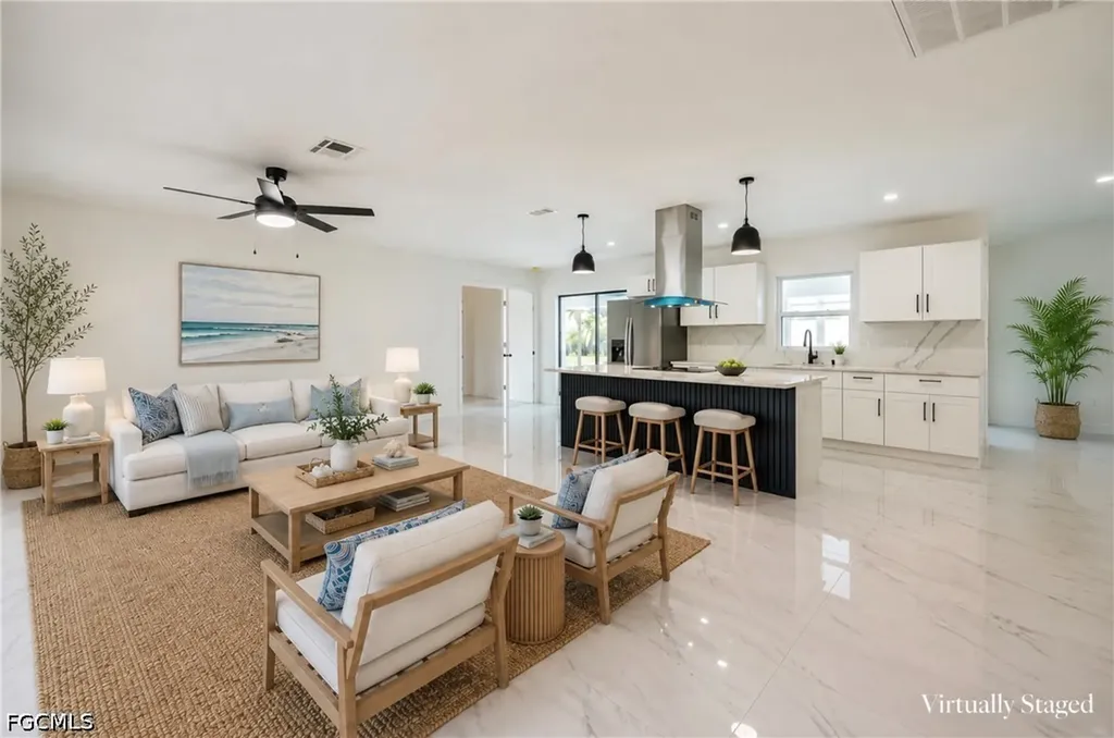 1124 NW 1st Place Cape Coral FL 33993