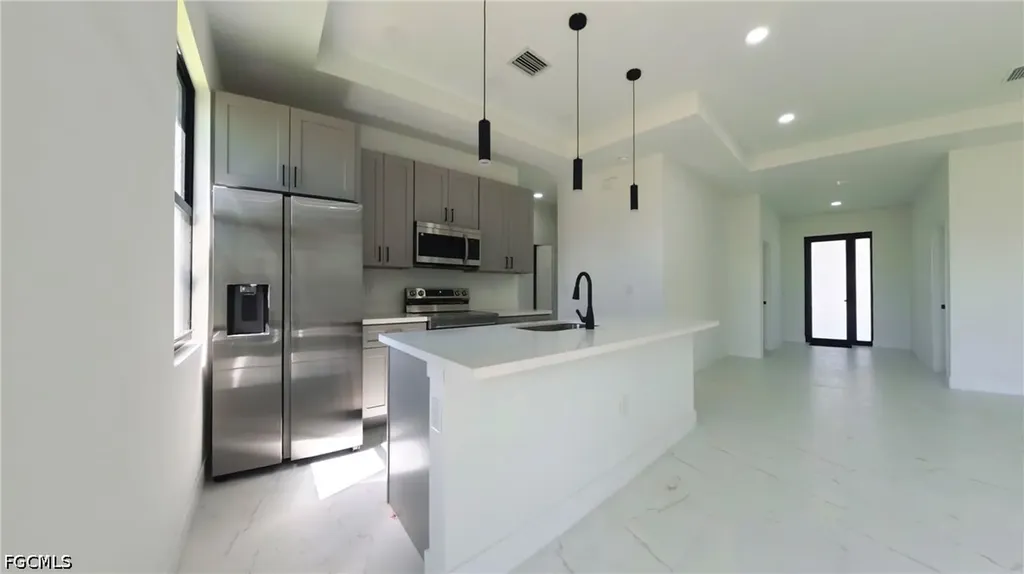 2809 18th Street SW Lehigh Acres FL 33976