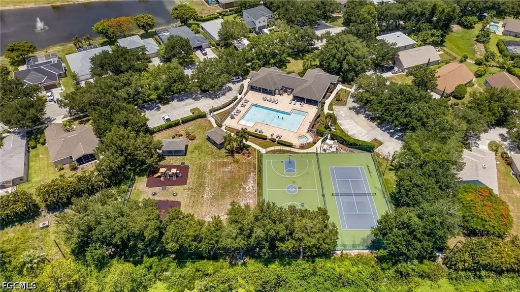 9031 Pittsburgh Boulevard Fort Myers FL 33967