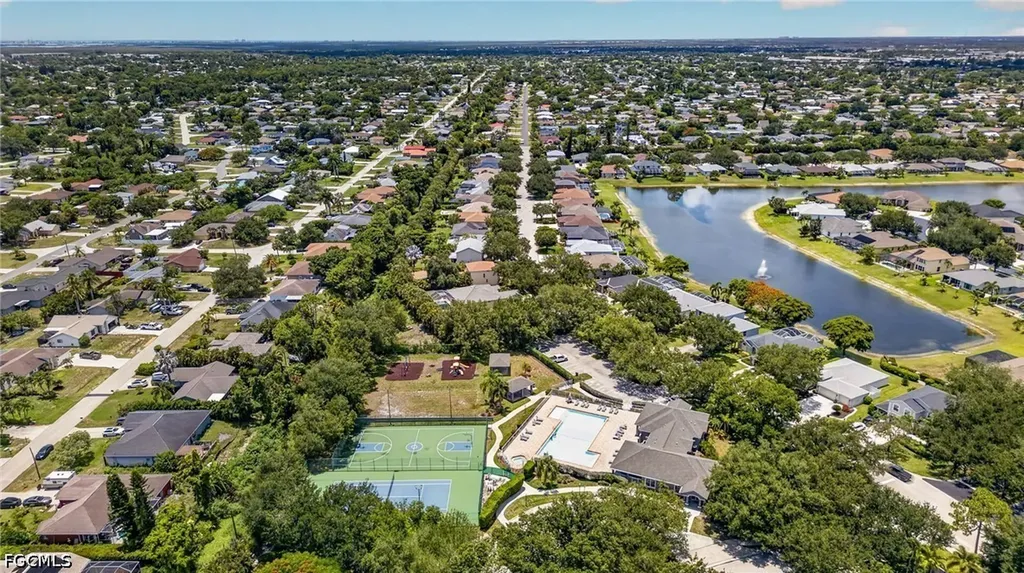 9031 Pittsburgh Boulevard Fort Myers FL 33967