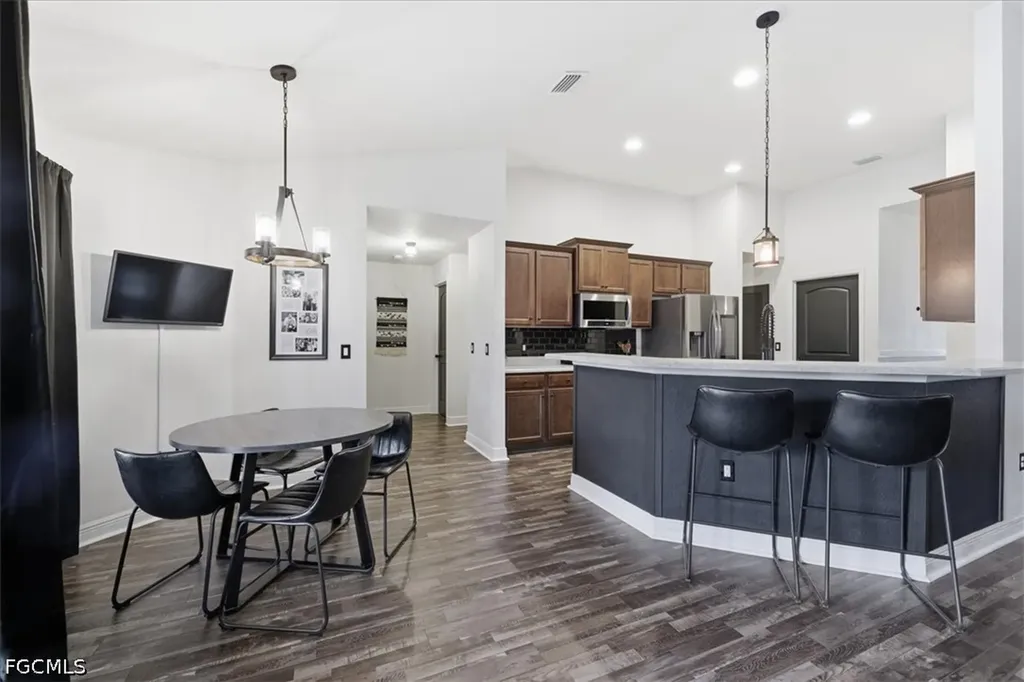 4122 NE 20th Court Cape Coral FL 33909