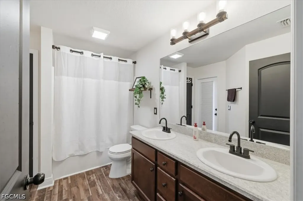 4122 NE 20th Court Cape Coral FL 33909