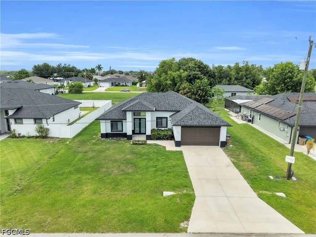 627 NW 2nd Terrace Cape Coral FL 33993