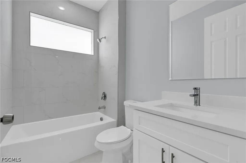 627 NW 2nd Terrace Cape Coral FL 33993