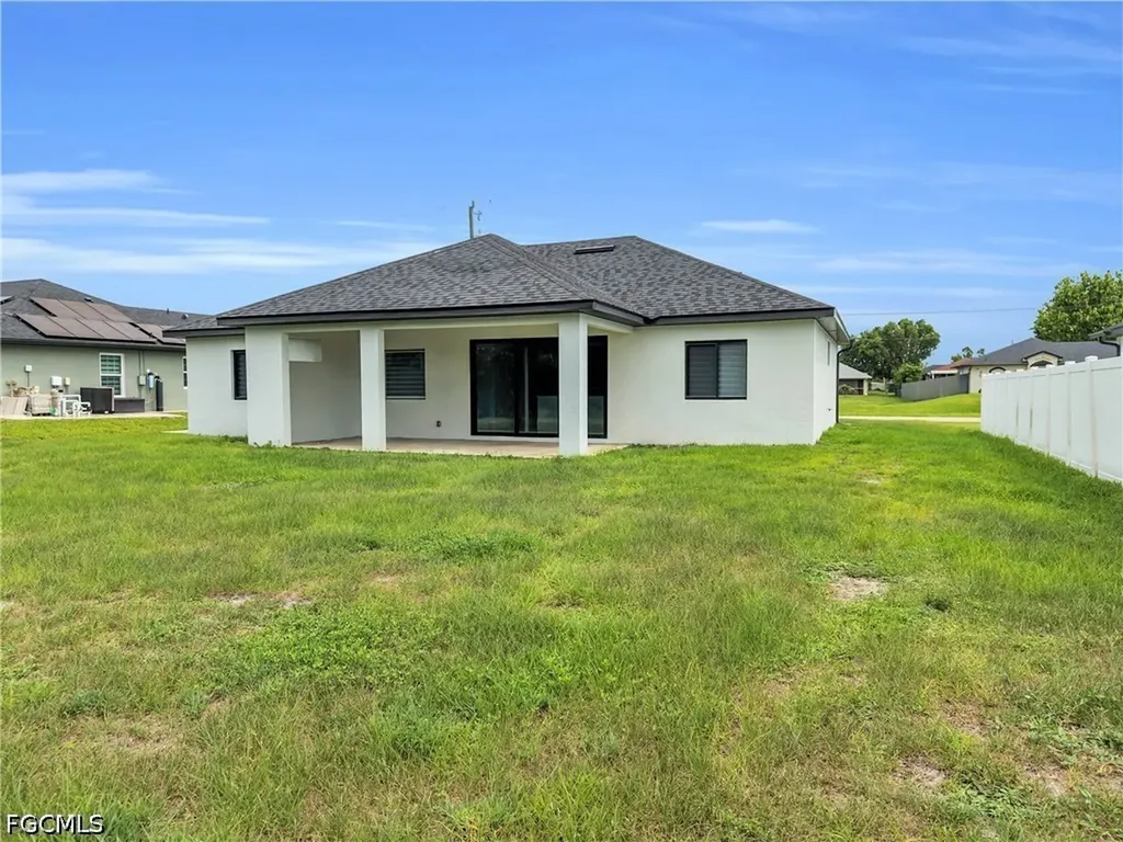 627 NW 2nd Terrace Cape Coral FL 33993