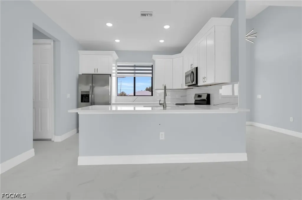 627 NW 2nd Terrace Cape Coral FL 33993