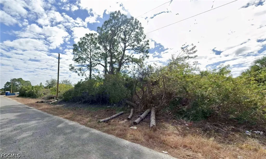 1018 Lakeside Drive Lehigh Acres FL 33974
