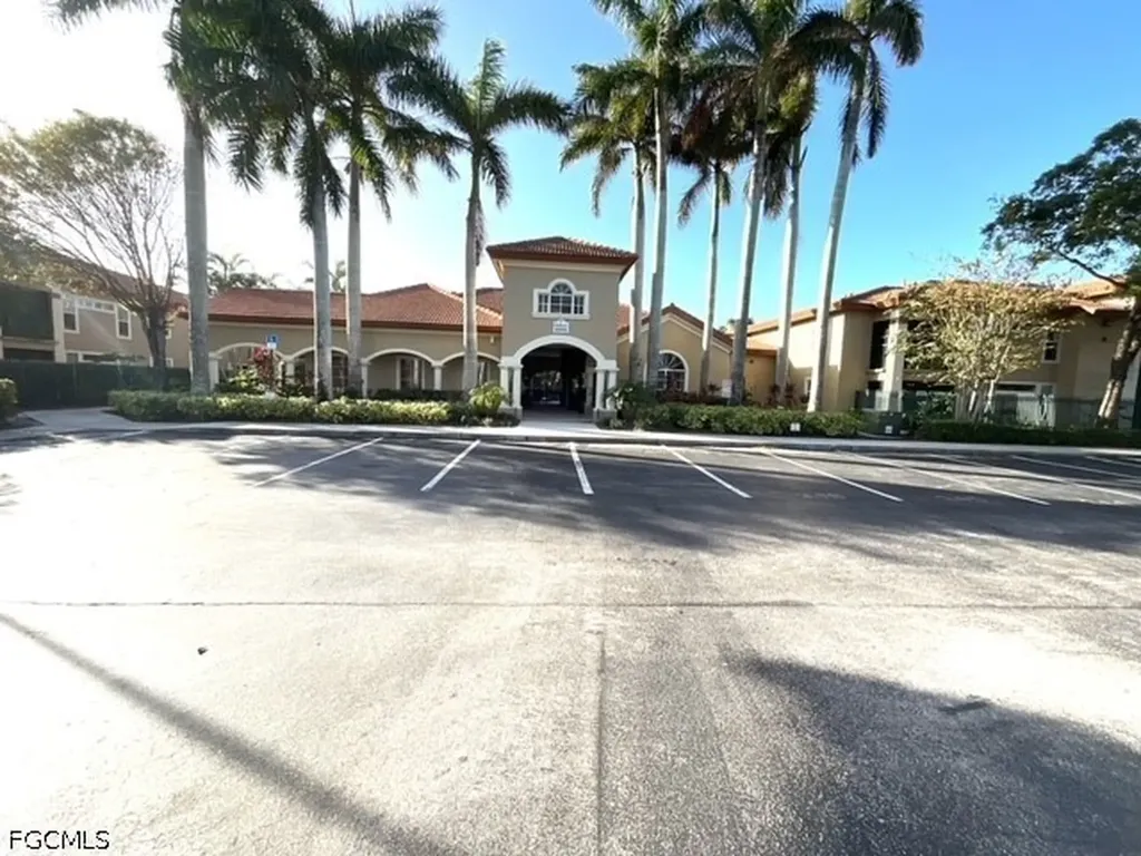 8870 Colonnades Court W Bonita Springs FL 34135