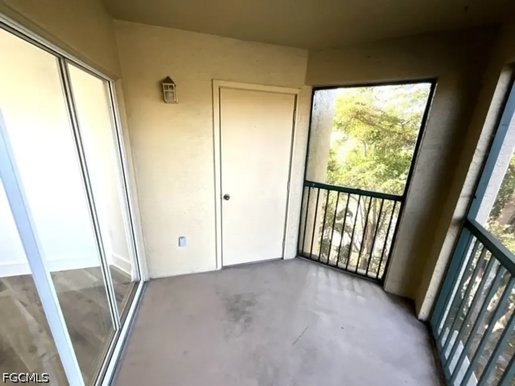 8870 Colonnades Court W Bonita Springs FL 34135