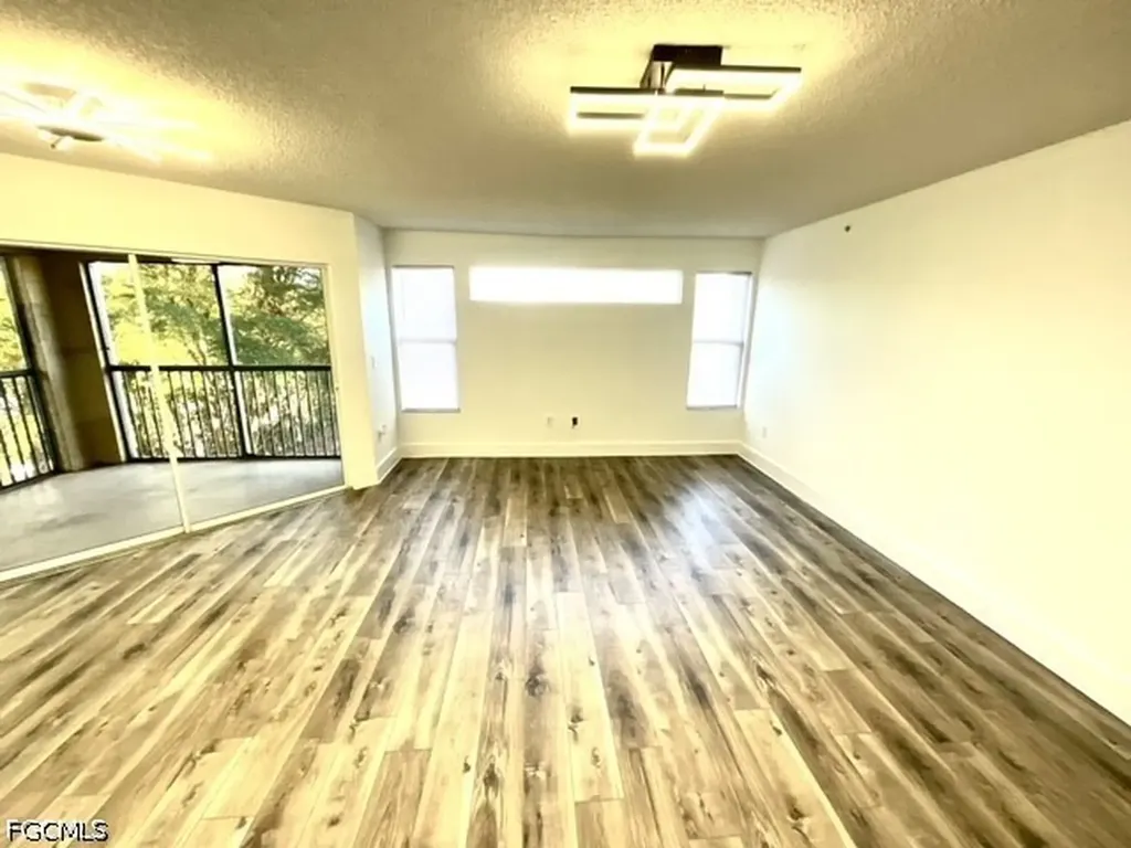 8870 Colonnades Court W Bonita Springs FL 34135