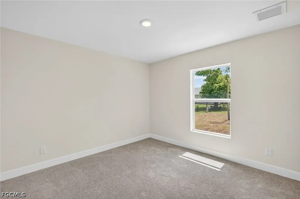 1709 NW 11th Avenue Cape Coral FL 33993