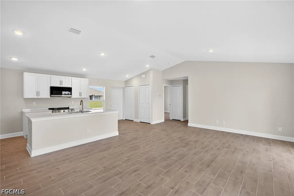 1709 NW 11th Avenue Cape Coral FL 33993