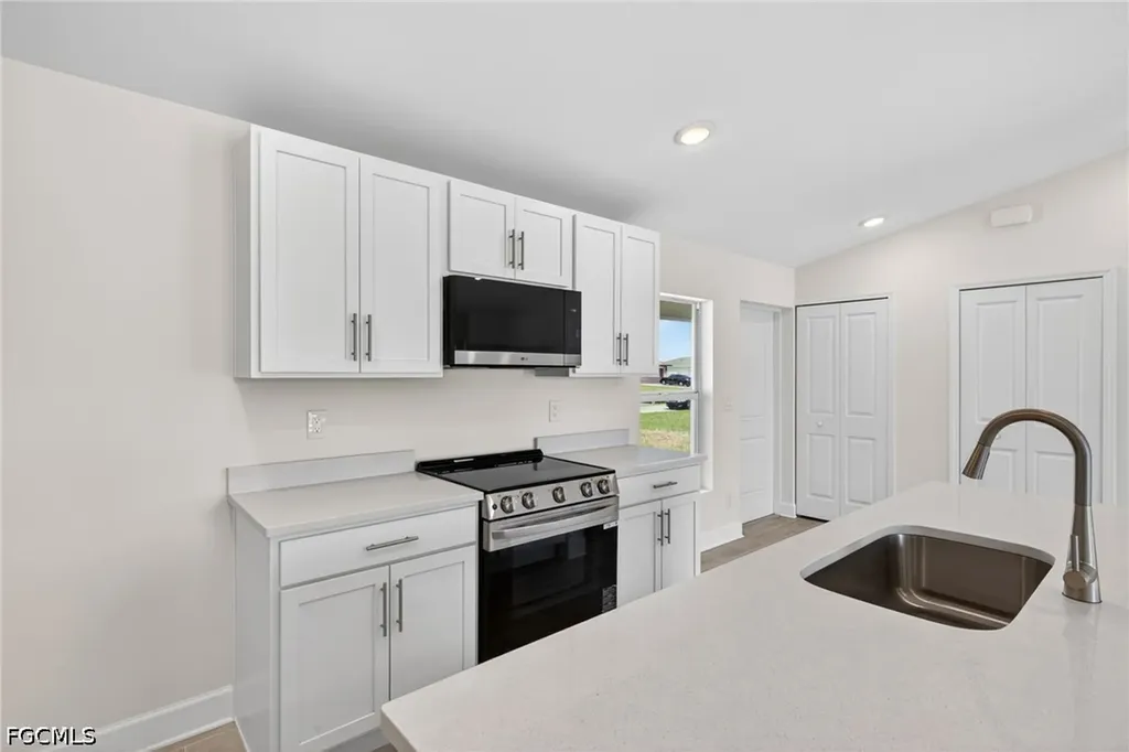 1709 NW 11th Avenue Cape Coral FL 33993