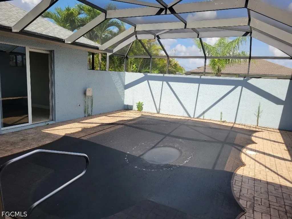 2635 Tropicana Parkway W Cape Coral FL 33993