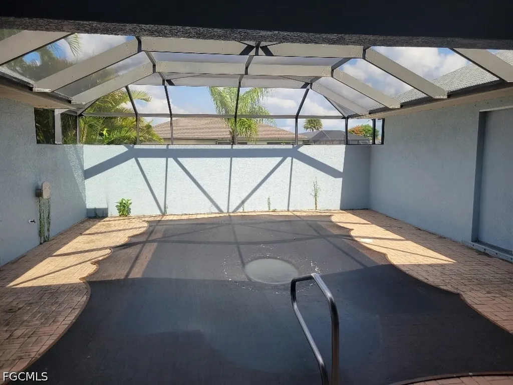2635 Tropicana Parkway W Cape Coral FL 33993