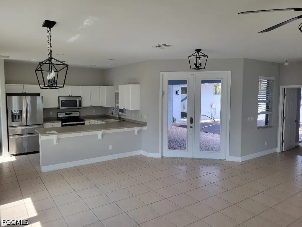 2635 Tropicana Parkway W Cape Coral FL 33993