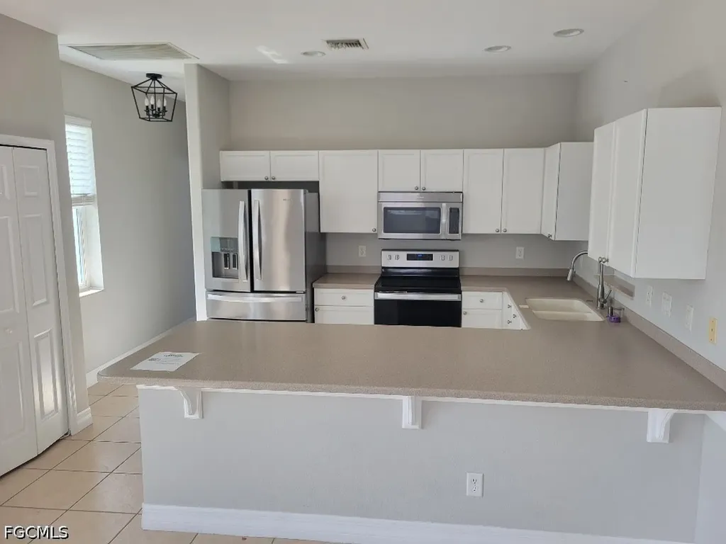 2635 Tropicana Parkway W Cape Coral FL 33993