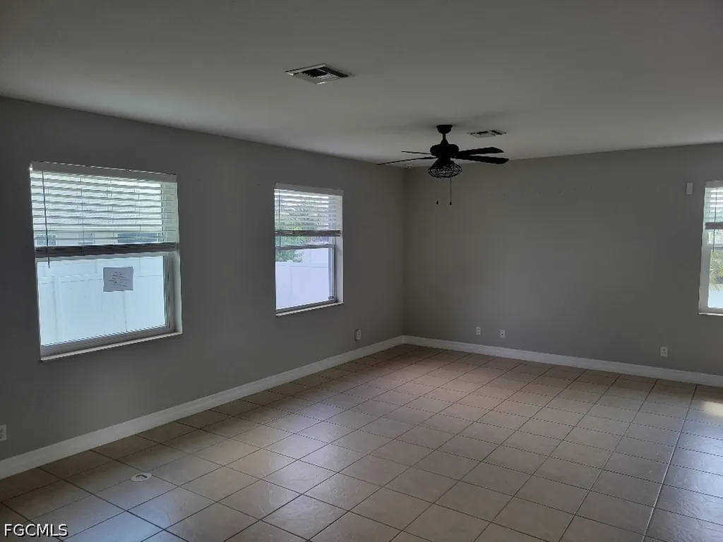 2635 Tropicana Parkway W Cape Coral FL 33993