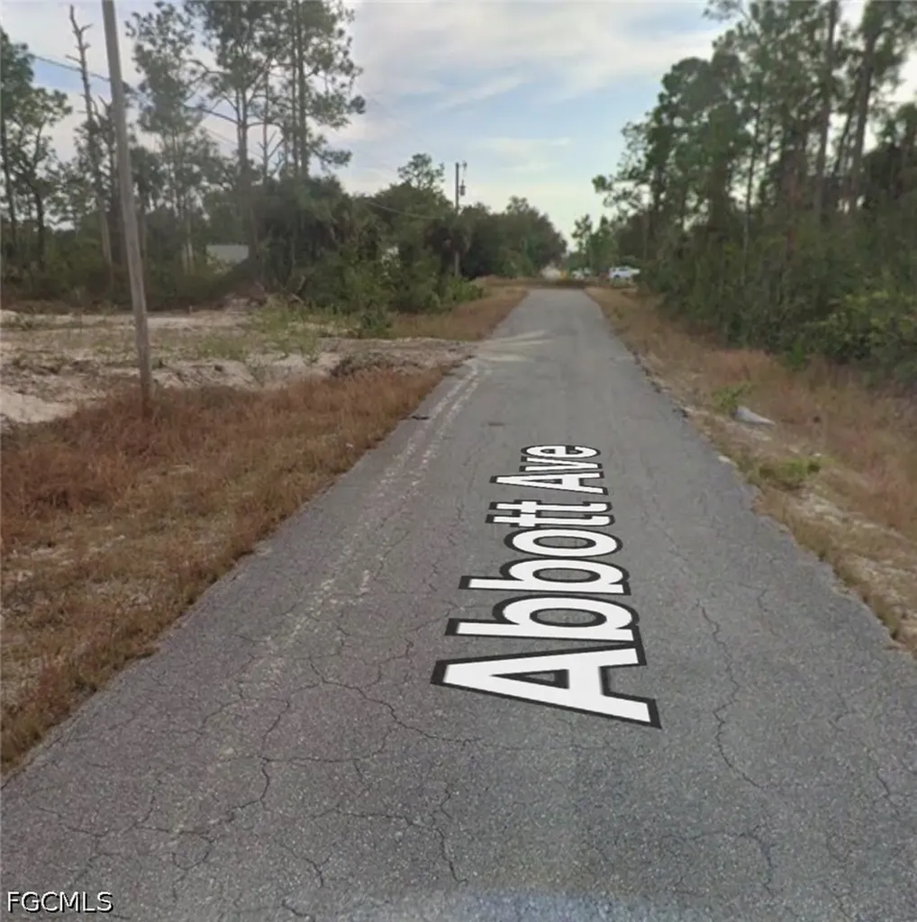 807 Abbott Avenue Lehigh Acres FL 33972