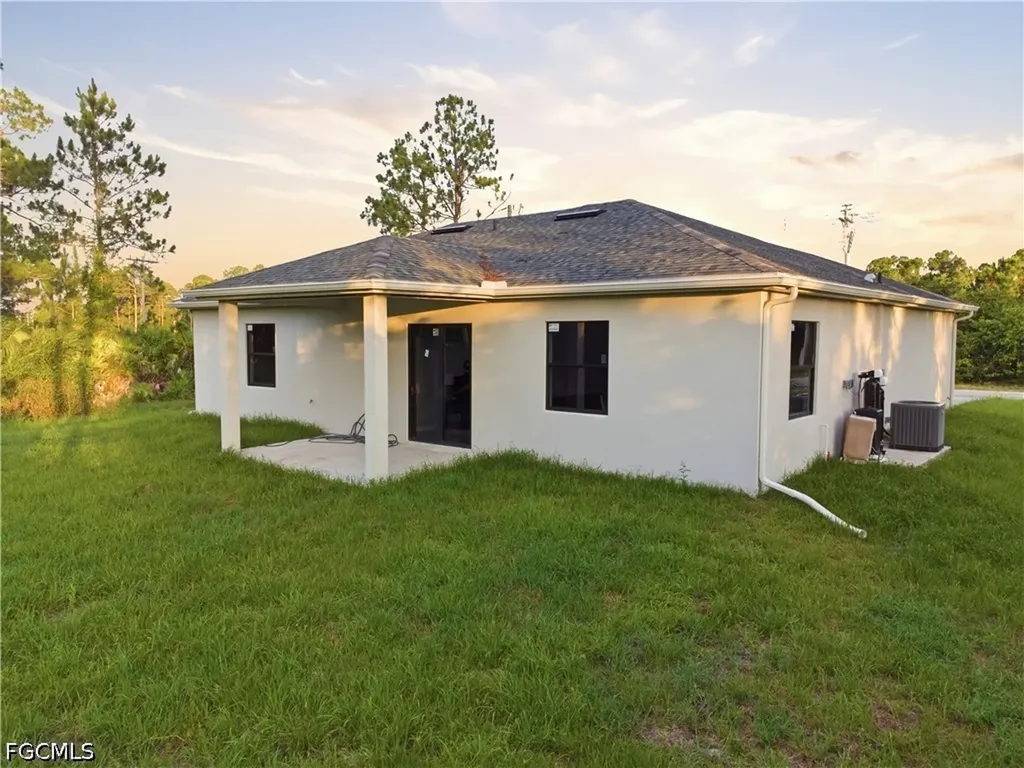 923 Milwaukee Boulevard Lehigh Acres FL 33974