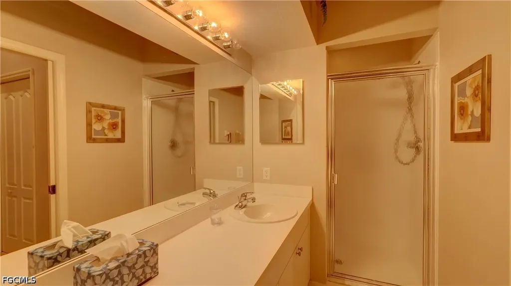 8083 Queen Palm Lane Fort Myers FL 33966