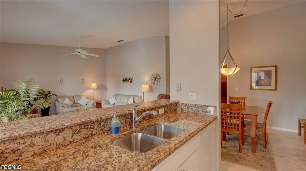8083 Queen Palm Lane Fort Myers FL 33966