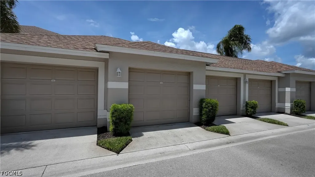 8083 Queen Palm Lane Fort Myers FL 33966
