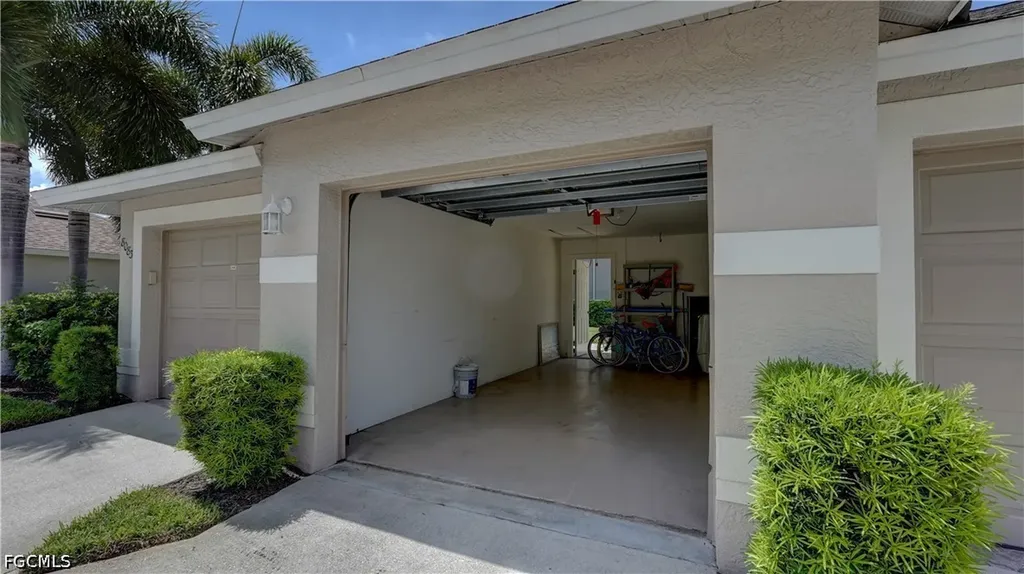 8083 Queen Palm Lane Fort Myers FL 33966