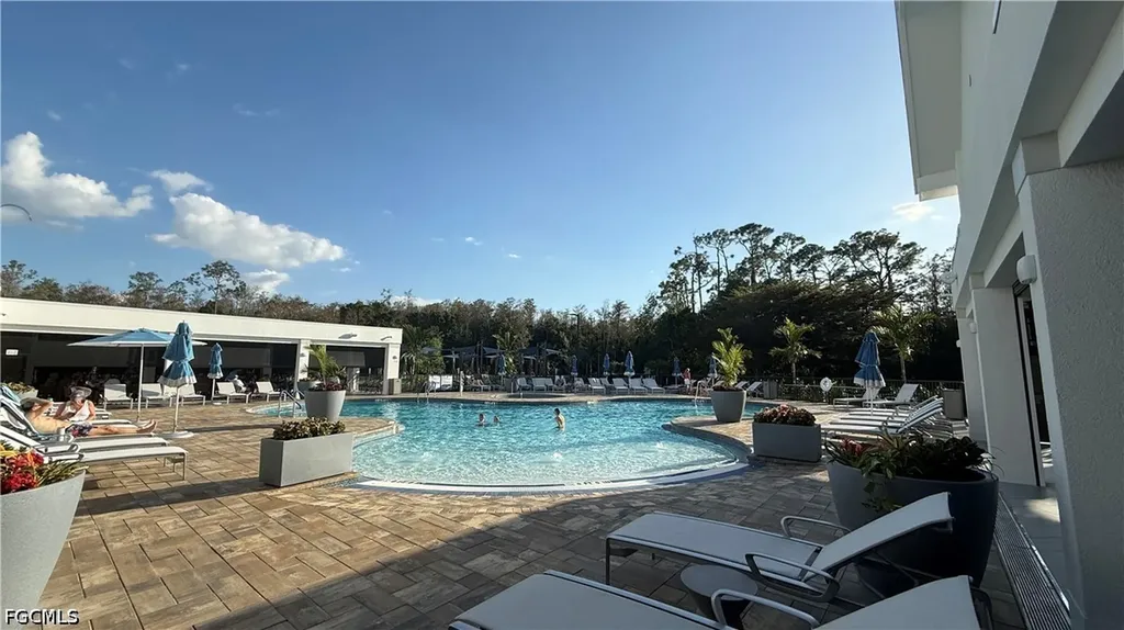 8083 Queen Palm Lane Fort Myers FL 33966