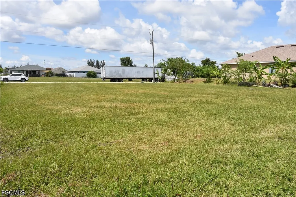2480 NW 8th Terrace Cape Coral FL 33993