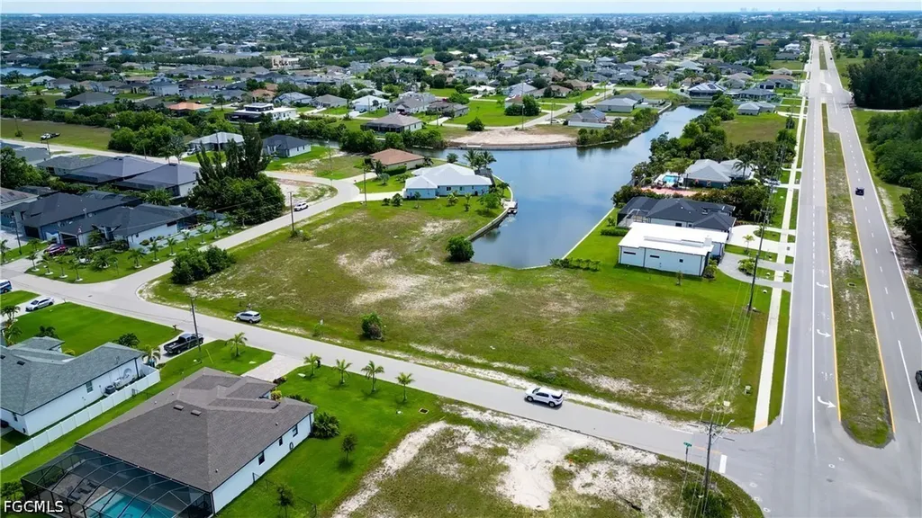 505 SW 31st Place Cape Coral FL 33991