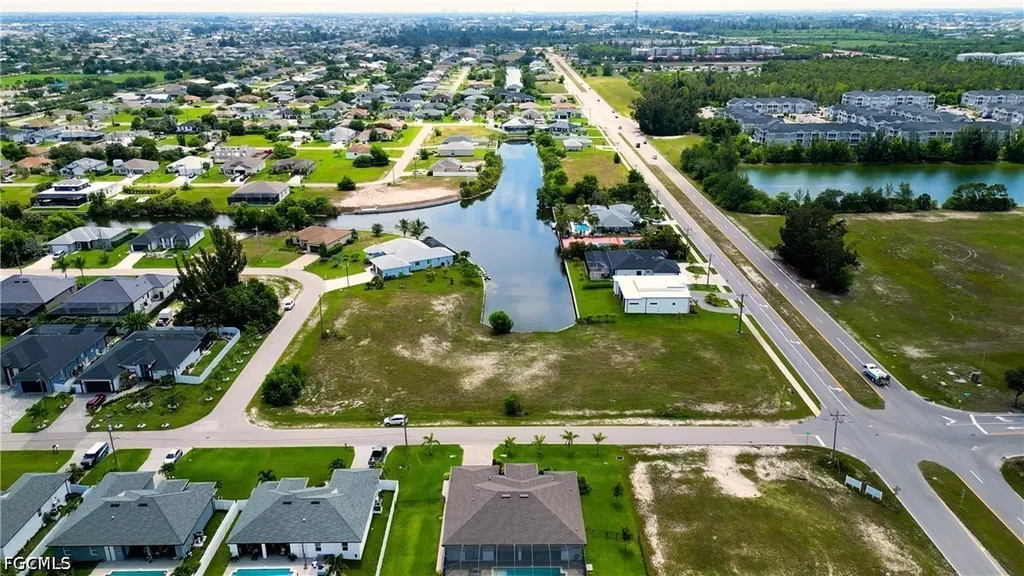 505 SW 31st Place Cape Coral FL 33991