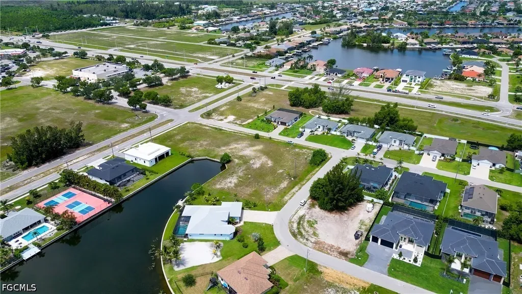 505 SW 31st Place Cape Coral FL 33991
