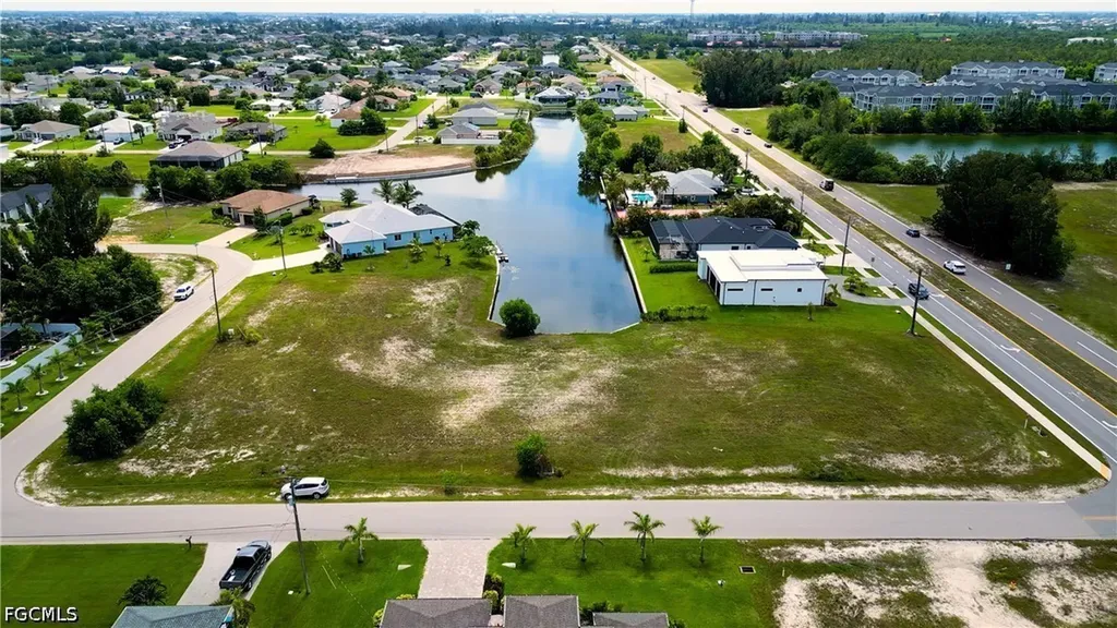 505 SW 31st Place Cape Coral FL 33991