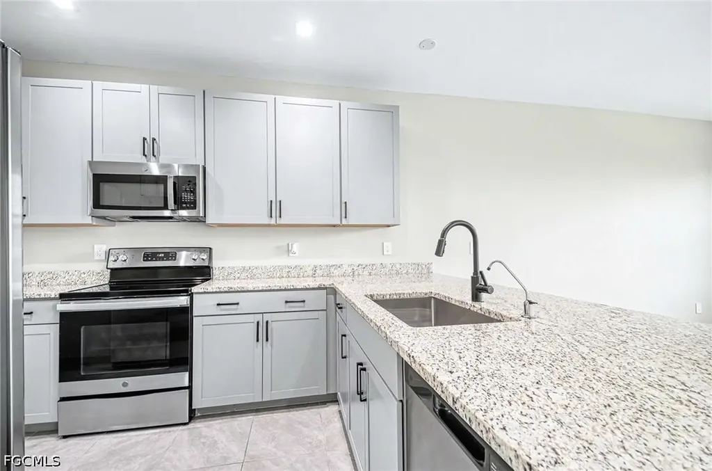 7524 Morgan Way Naples FL 34119