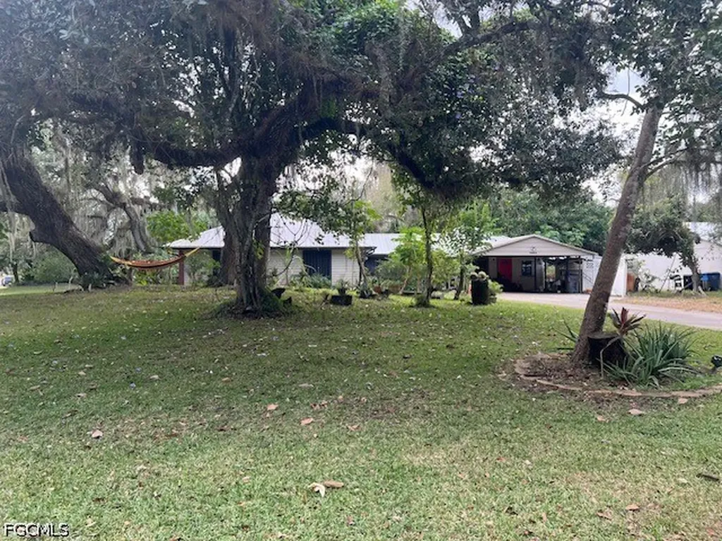4002 Teak Court Labelle FL 33935