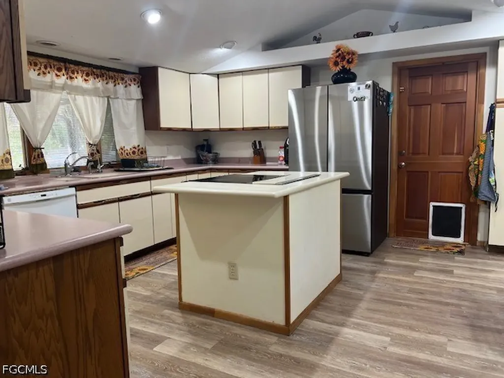 4002 Teak Court Labelle FL 33935