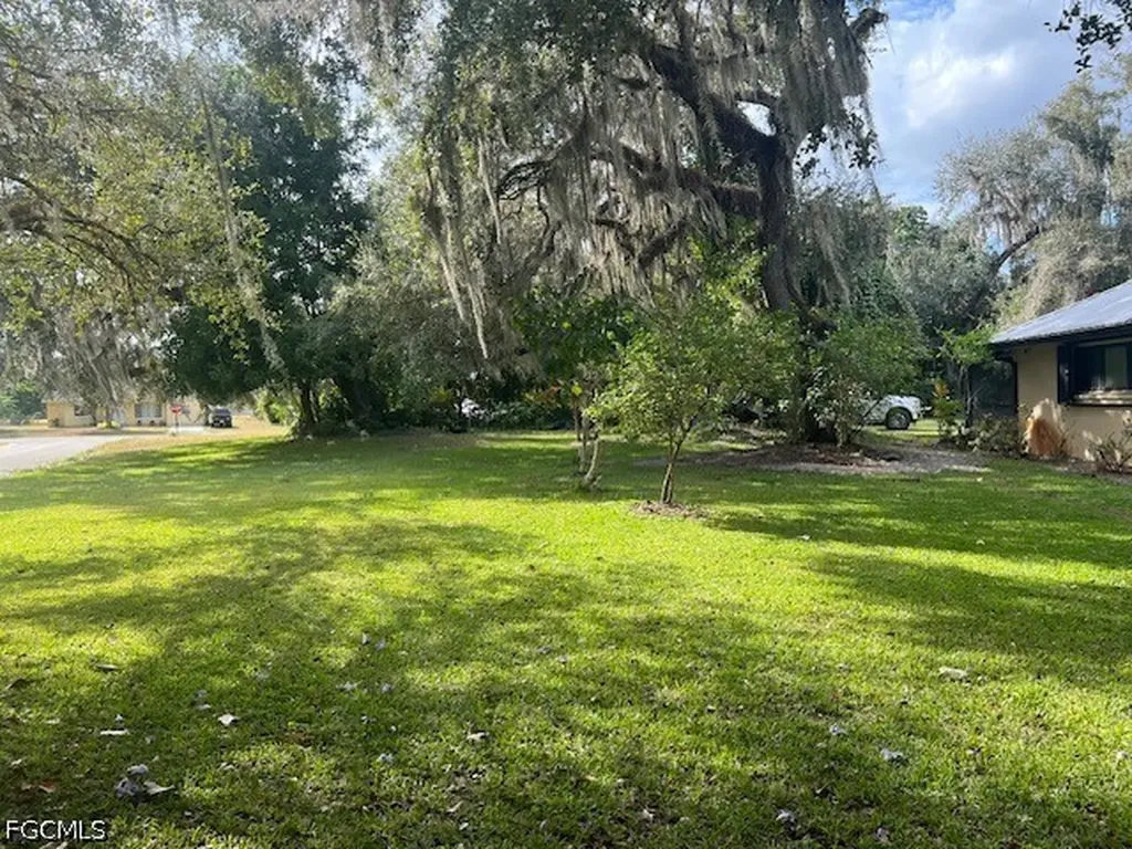 4002 Teak Court Labelle FL 33935