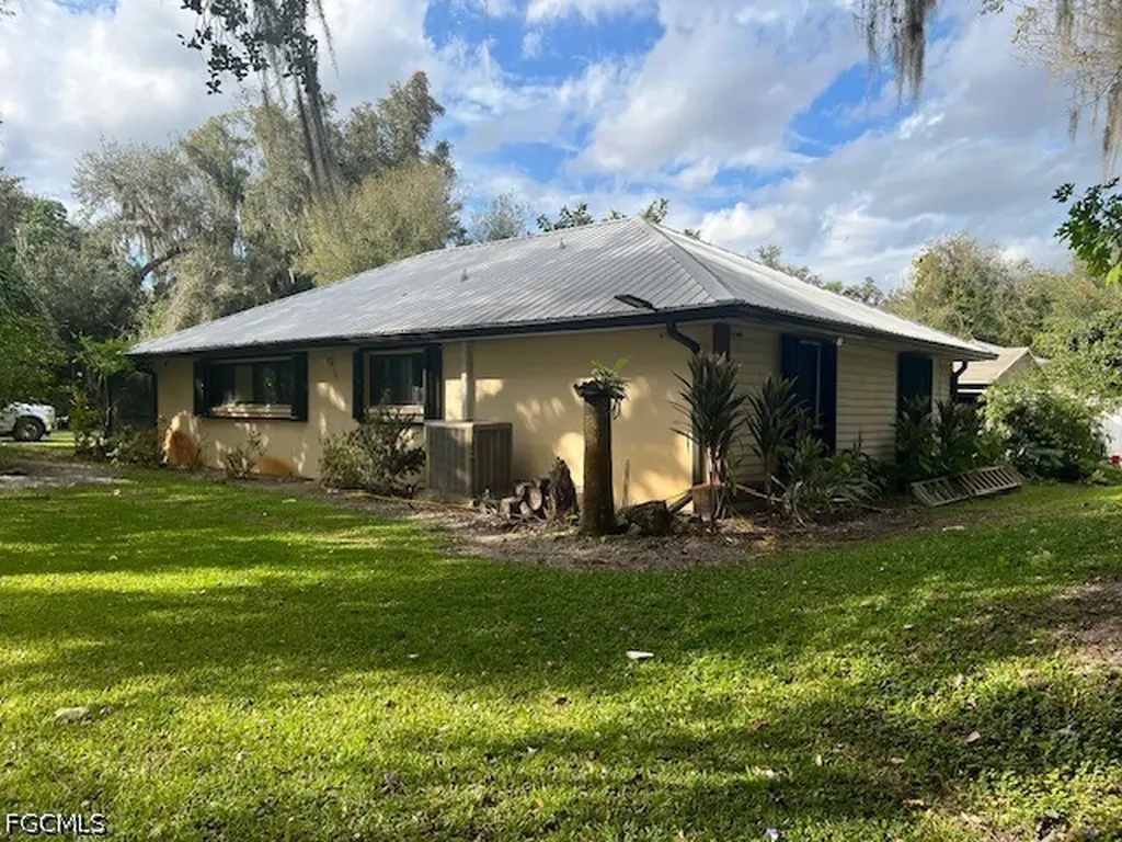 4002 Teak Court Labelle FL 33935