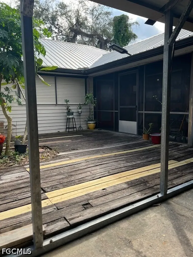 4002 Teak Court Labelle FL 33935