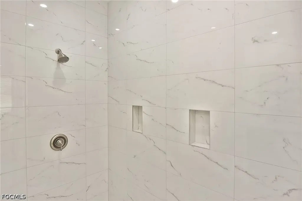 3034 Price Avenue Fort Myers FL 33916