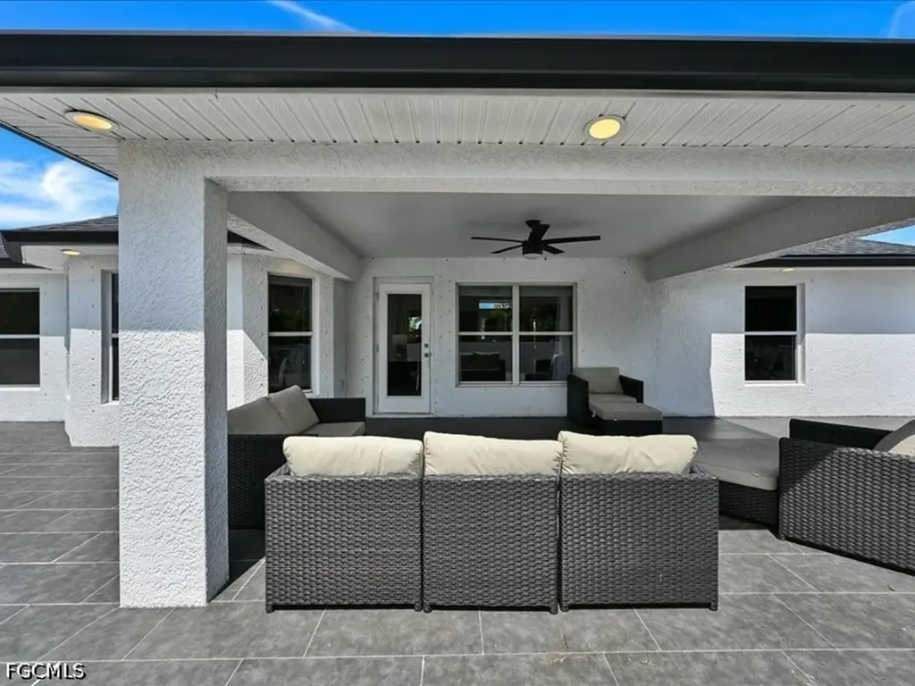 25 NW 29th Place Cape Coral FL 33993