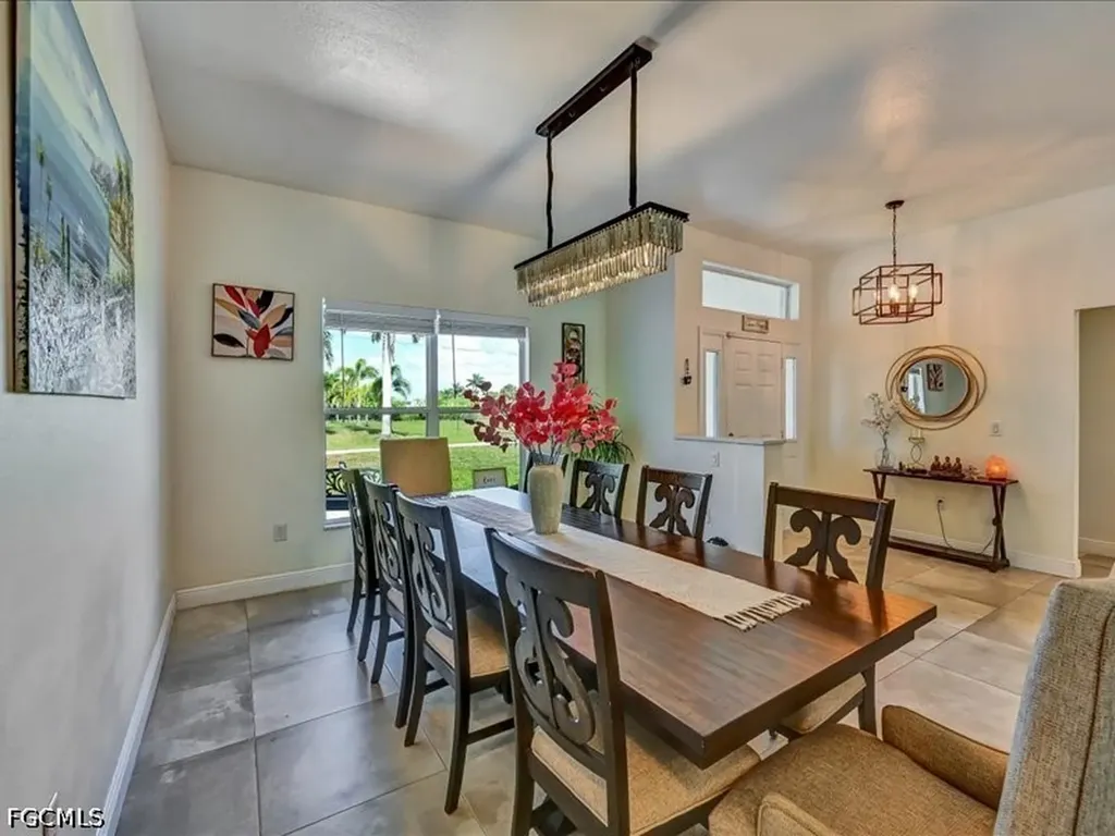 25 NW 29th Place Cape Coral FL 33993