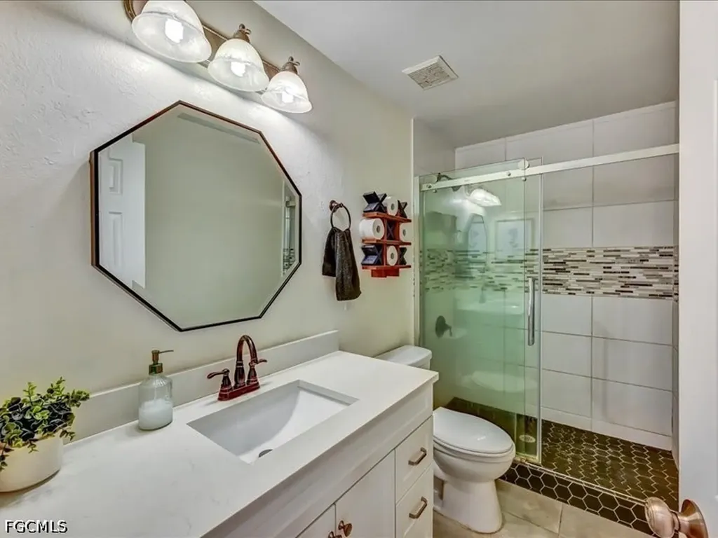 25 NW 29th Place Cape Coral FL 33993